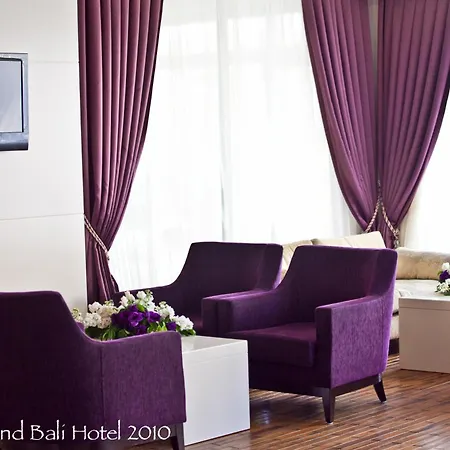 Xperia Grand Bali - ألانيا